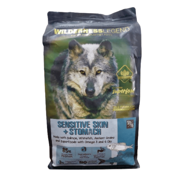 WILDERNESS LEGEND 25/15 Dog Sensitive Skin & Stomach Salmon & Whitefish 4kg